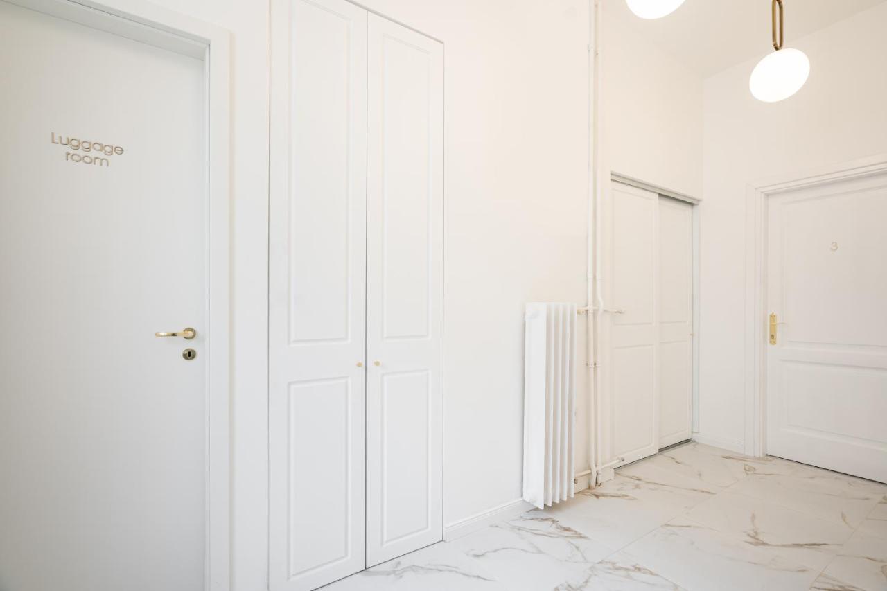 E13 - Grand Boulevard Heritage Suite - Best Location By Bqa Budapest Room photo